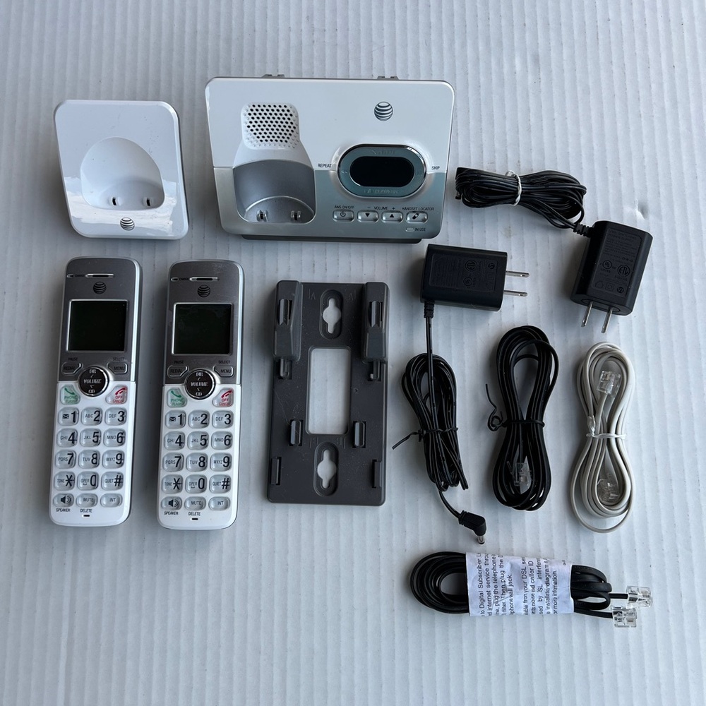 ATT Model # EL52203 Cordless Phone Set with Answering Machine - 2 Handsets AT&T